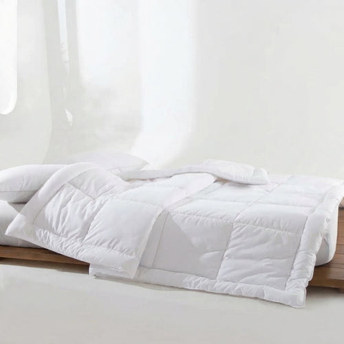Aerogel Comforter with Pet Hair Resistant Design for Dogs and Cats